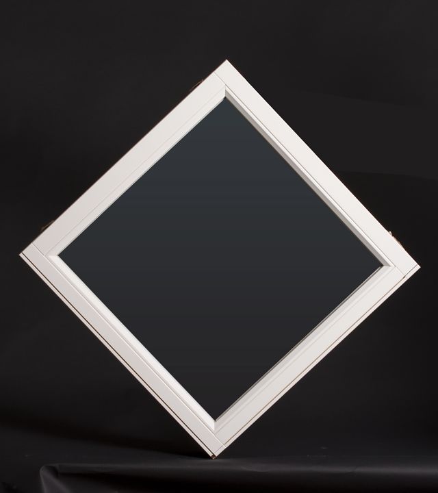 Fönster diagonal 480x480mm fast vit 3-glas